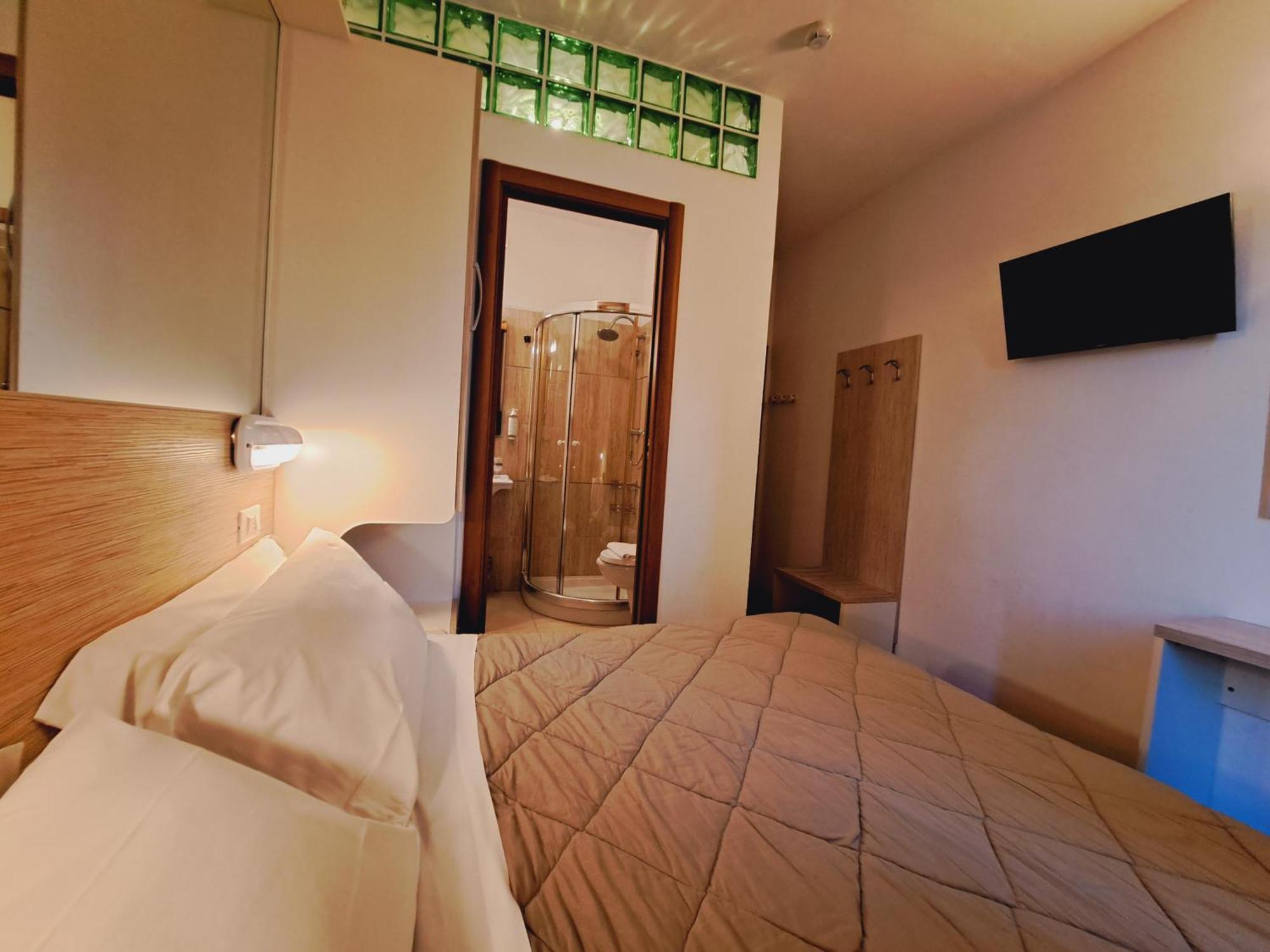 Hotel Butterfly Rimini Exterior foto
