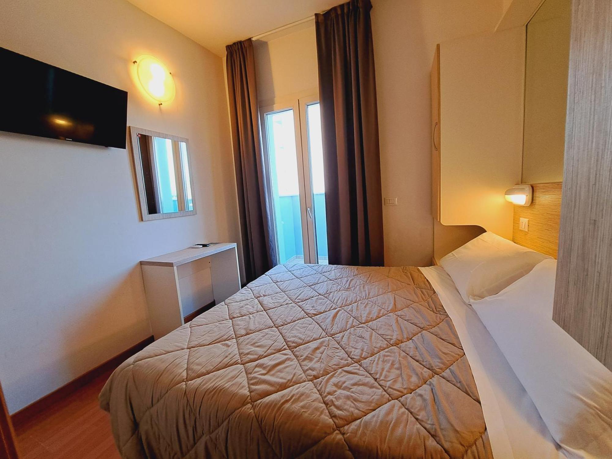 Hotel Butterfly Rimini Exterior foto